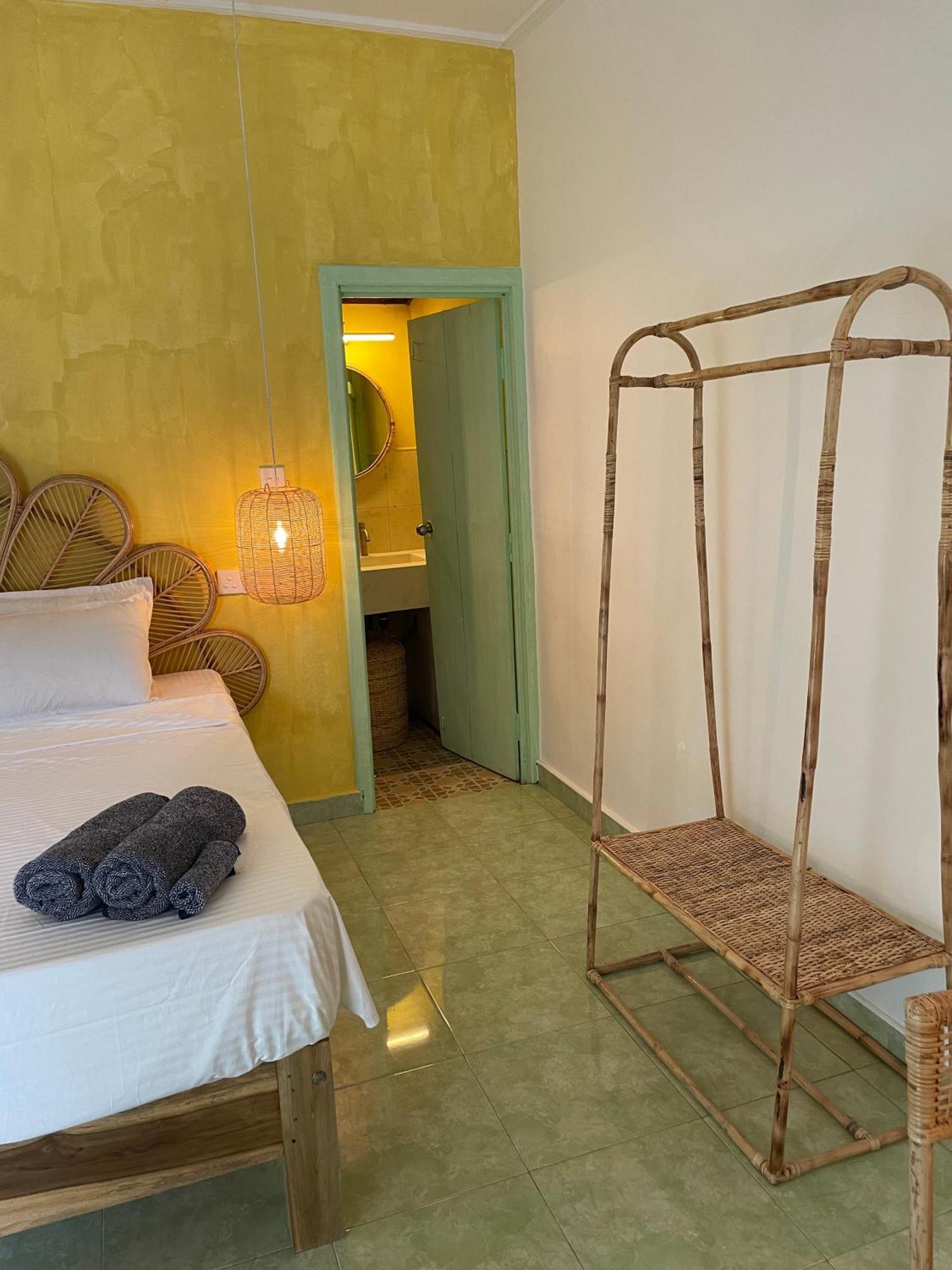 Hotel Banana Surf House Arugam Bay Zewnętrze zdjęcie